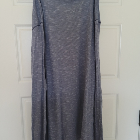 Men's Striped Long Sleeve Shirt - Picture 2 of 2